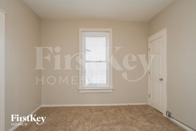 Building Photo - 374 Jay St