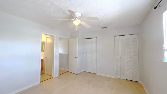 Building Photo - 12344 Fox Hound Ct