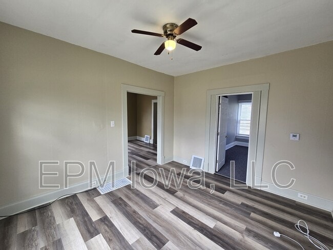 Building Photo - 823 Glenwood St