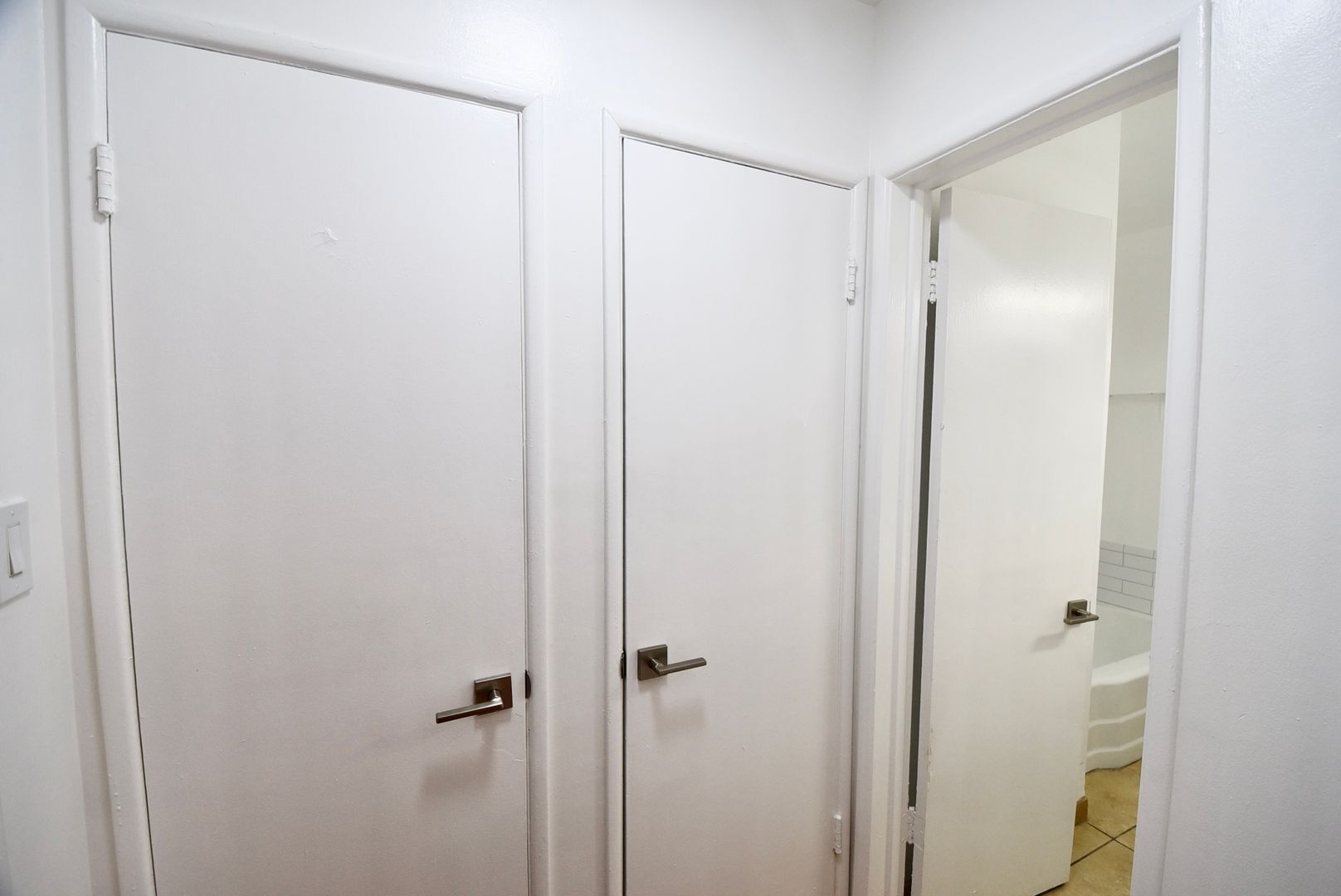 Building Photo - 5220 Radford Ave