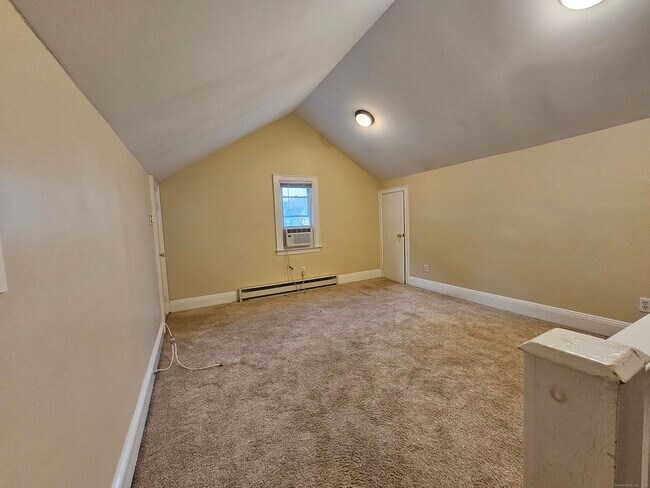 Building Photo - 57 Dalewood Ave