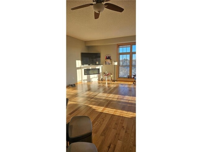 Building Photo - 2201 Village Ln