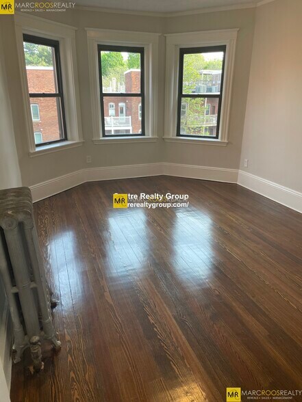 Building Photo - 1855 Beacon St