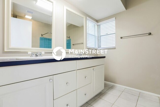 Building Photo - 3 Bedroom Pet-Friendly Home in PORT CHARLOTTE, FL with Main Street Renewal