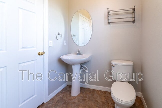 Building Photo - 13175 Center Square Dr