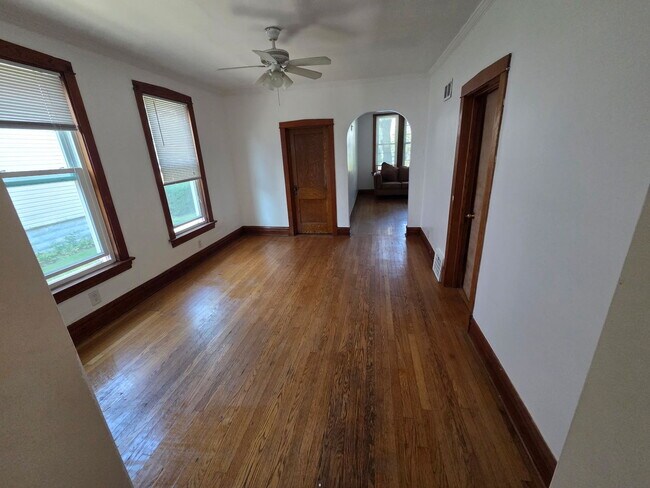 Building Photo - 238 Des Plaines Ave