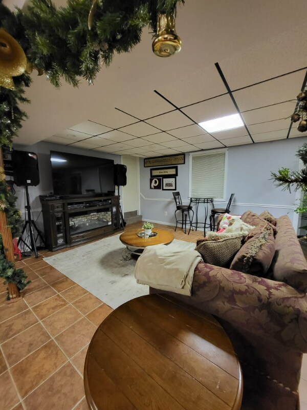 Building Photo - 9189 Lees Ridge Rd