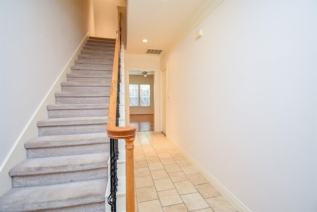 Building Photo - 2612 Starboard Point Dr
