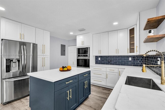 Building Photo - 851 SW 49th Terrace