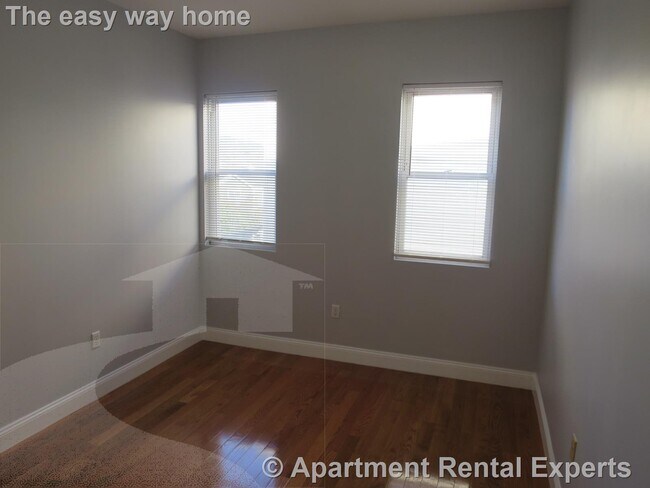 Building Photo - 360 Somerville Ave