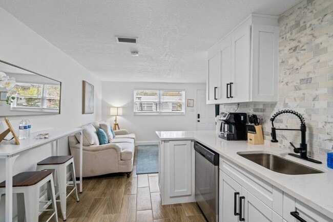 Building Photo - The peaceful #1