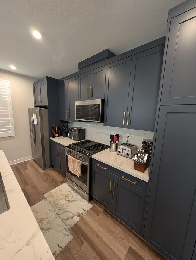 Building Photo - 1202 W Cara Dr