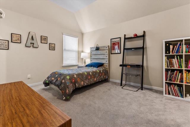 Building Photo - 3480 Newport Dr