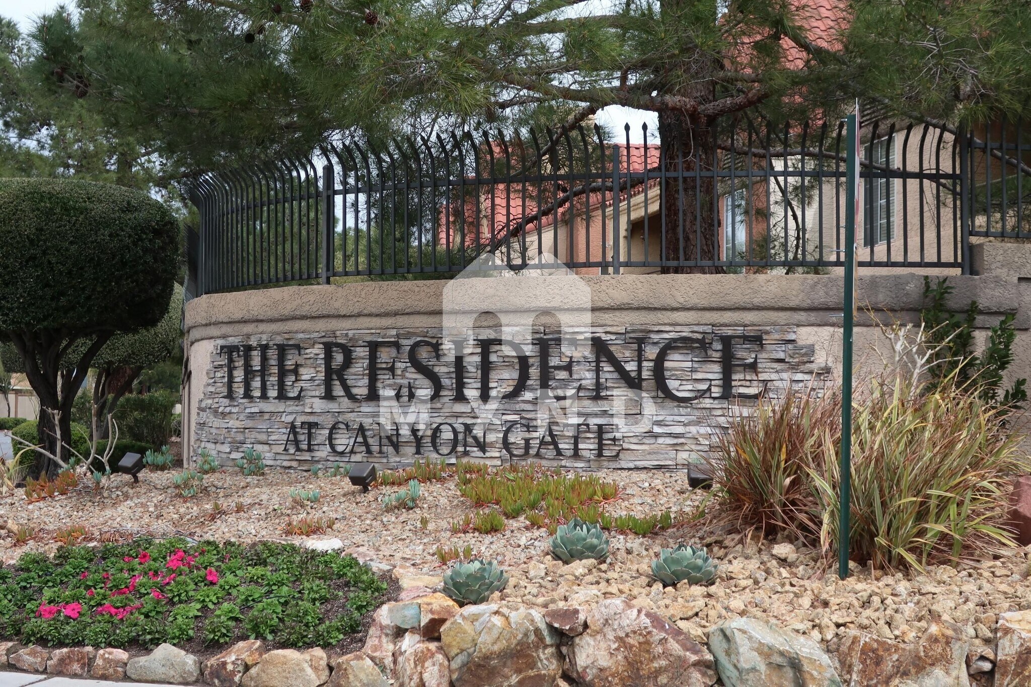 Building Photo - 2200 S Fort Apache Rd