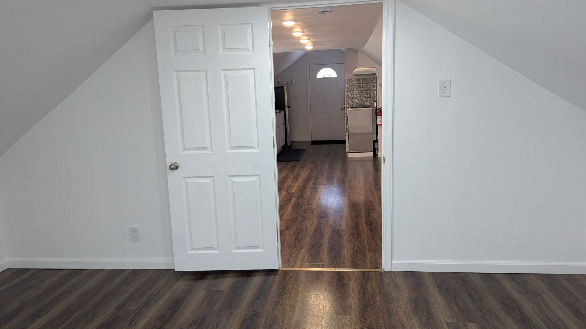 Building Photo - 18 Ramapo Valley Rd