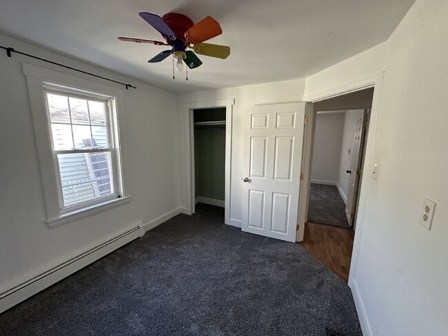 Building Photo - Charming 4-Bed / 1.5-Bath Home in Quiet Springvale Neighborhood