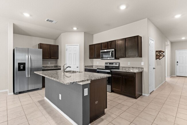 Building Photo - 4906 Karen Grn Dr