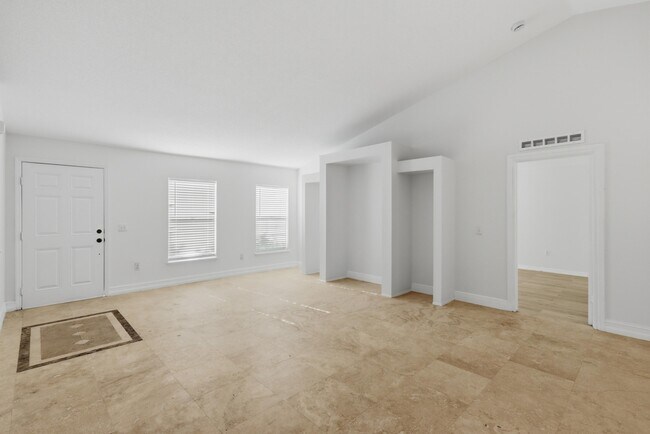 Building Photo - 3124 SW Armucher St