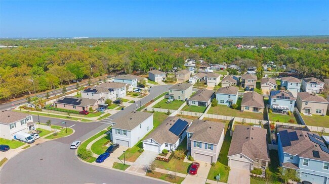 Building Photo - 10918 Trailing Vine Dr