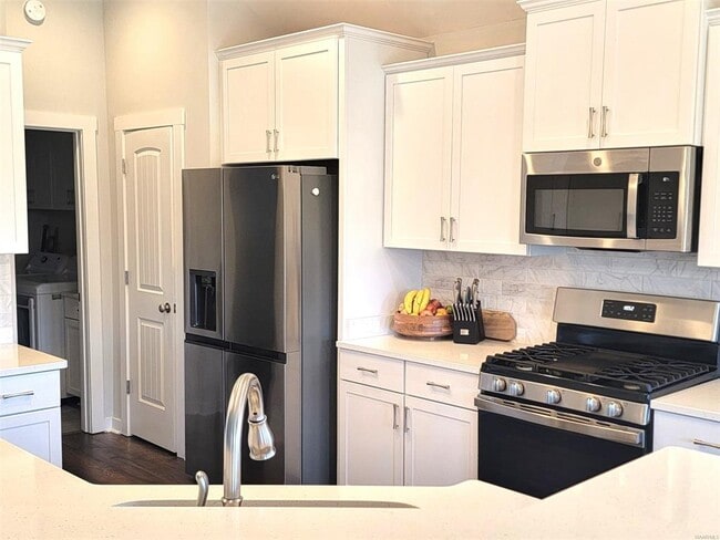 Building Photo - 821 Hedgefield Way