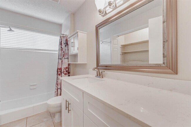 Building Photo - 1018 Rock Canyon Dr