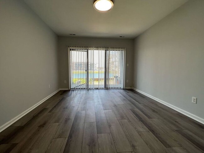 Building Photo - Rare 3 Bedroom Condo near UNCC