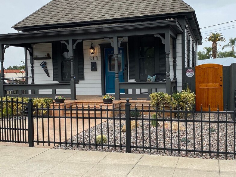 Building Photo - 213 E Olive Ave