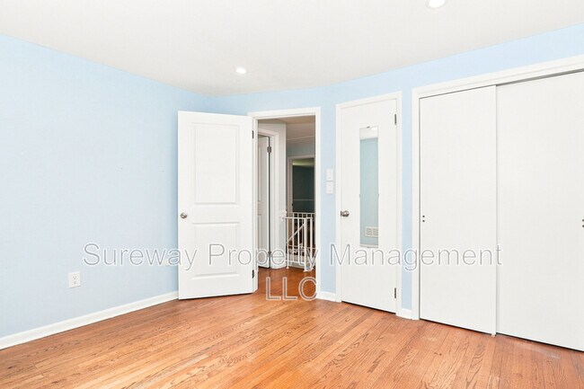 Building Photo - 957 Cherry Hill Rd