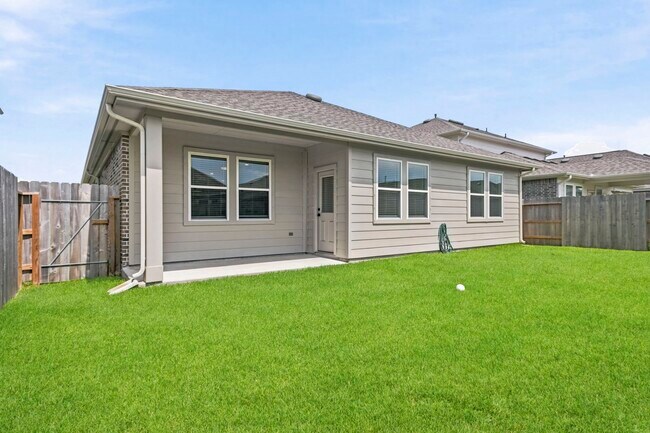 Building Photo - 8427 Bay Rdg Cir