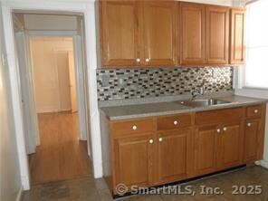 Primary Photo - 380 Bond St