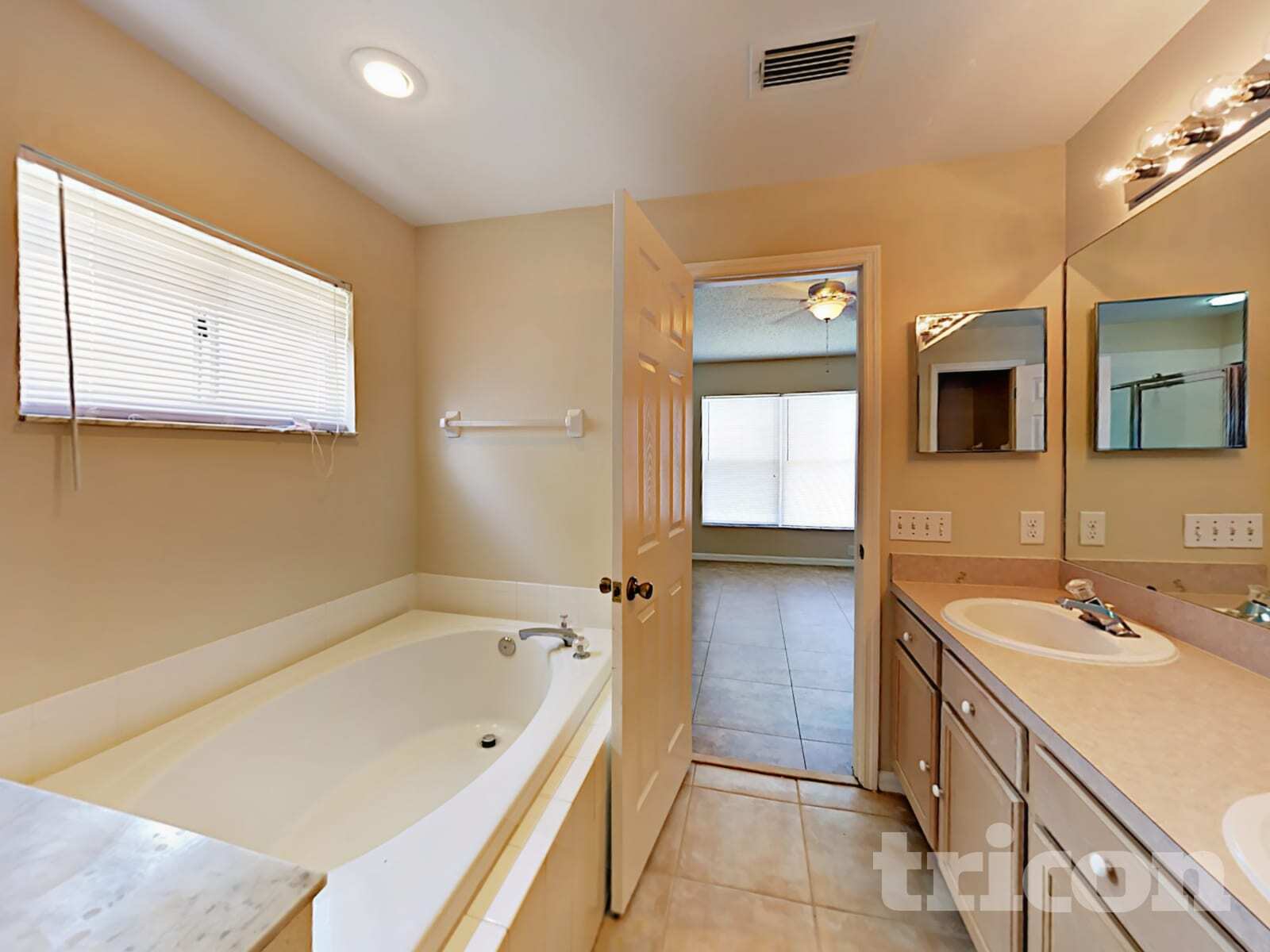 Building Photo - 10515 Walker Vista Dr