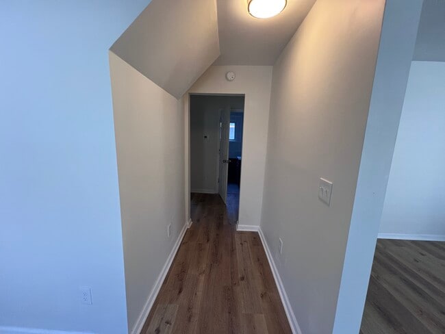 Building Photo - 1218 21st St