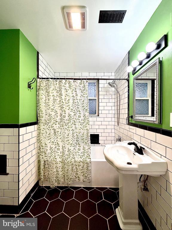 Building Photo - 1412 A St SE