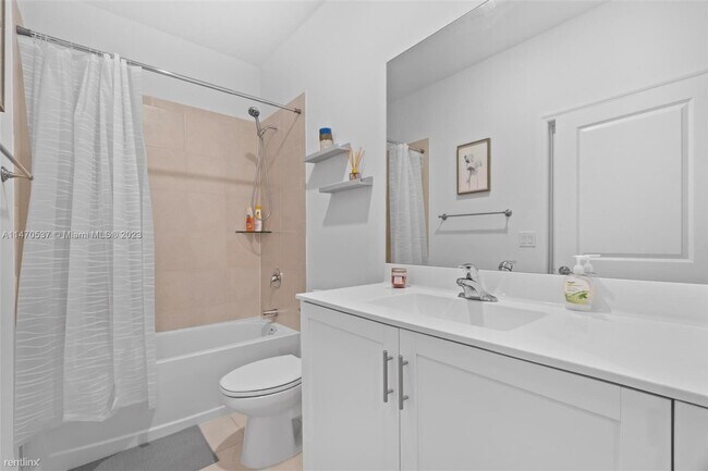 Building Photo - 3 br, 3 bath House - 14807 SW 183rd Ter