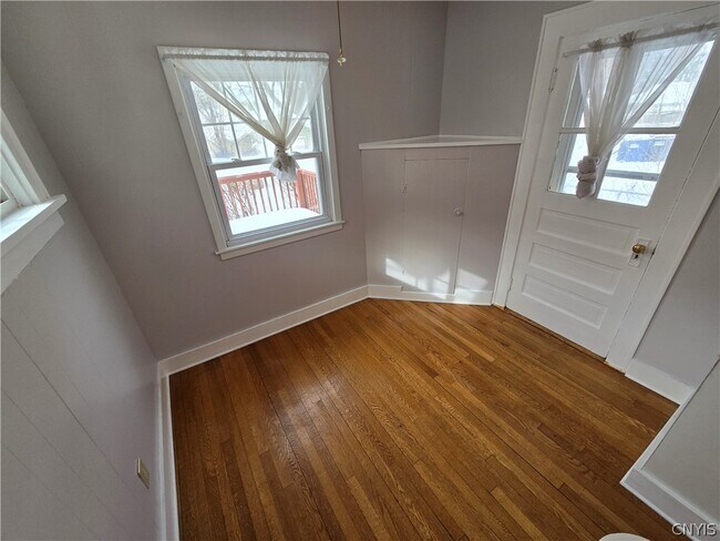 Building Photo - 232 Nichols Ave