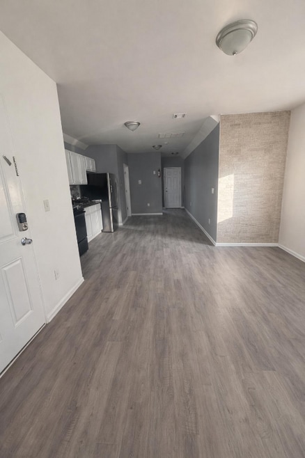 Building Photo - 904 S 18th St