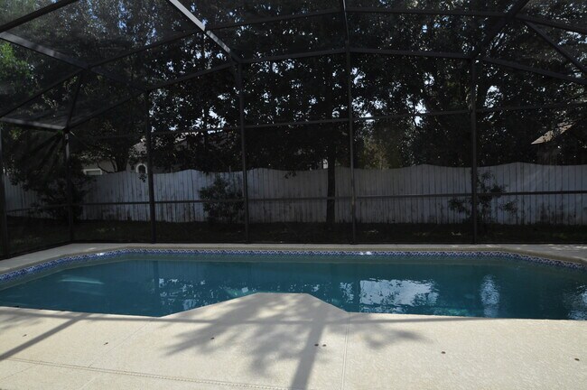Building Photo - Exclusive Pool Home in Lake Mary on a Cul-de-Sac in Gated Community