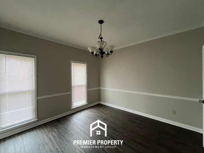 Building Photo - 8555 Buckhurst Rd