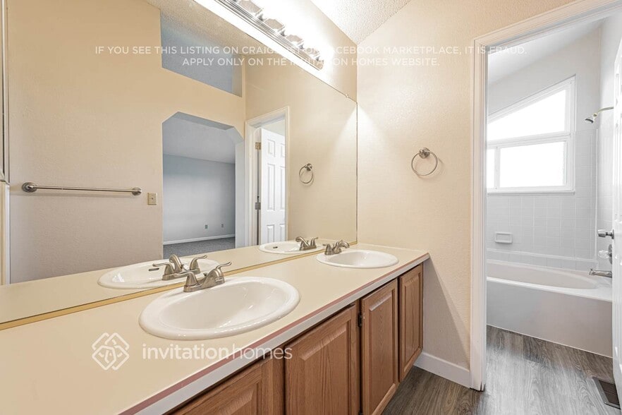 Building Photo - 9499 Sherrelwood Ln