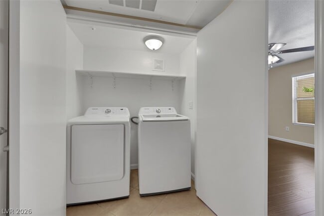 Building Photo - 555 E Silverado Ranch Blvd