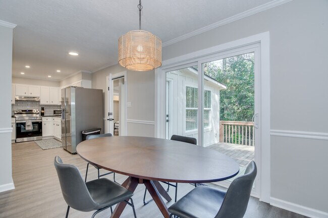 Building Photo - 4227 Waylon Dr