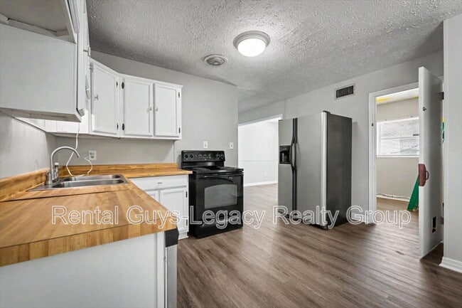 Building Photo - 10545 Citrus Ln