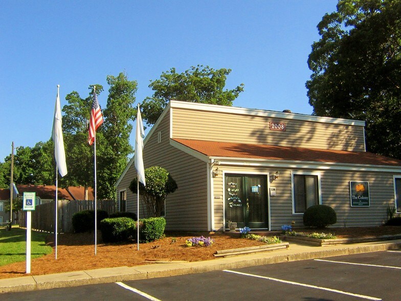 The Colony Burlington, NC Apartment Finder