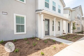 Building Photo - ‘Brambles’ Copper & Willow Home, 3BR/2.5BA, Built 2022 - With Solar!