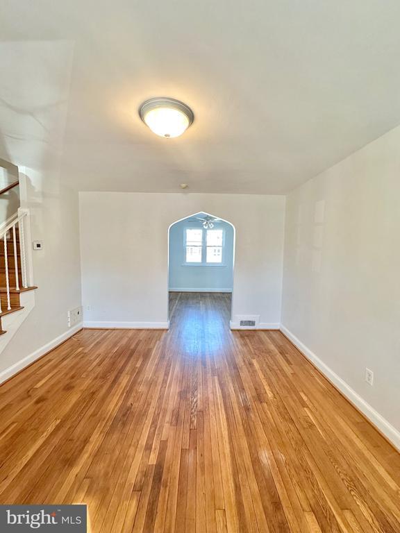 Building Photo - 206 Lynhaven Dr