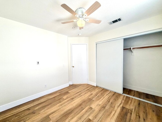 Building Photo - Stylish 2-Bedroom Condo in Gated Community with Balcony & Amenities