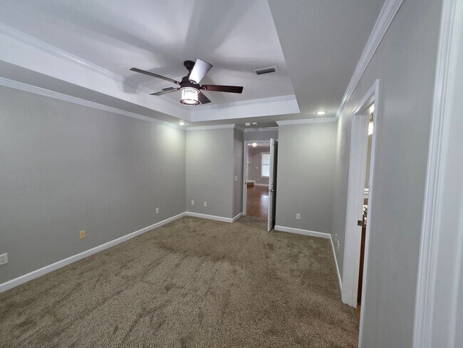 Building Photo - 107 Camellia Dr