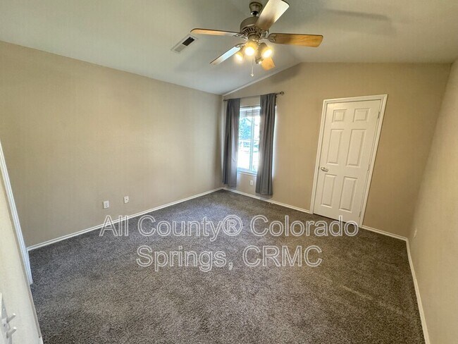 Building Photo - 3975 Rivera Grv