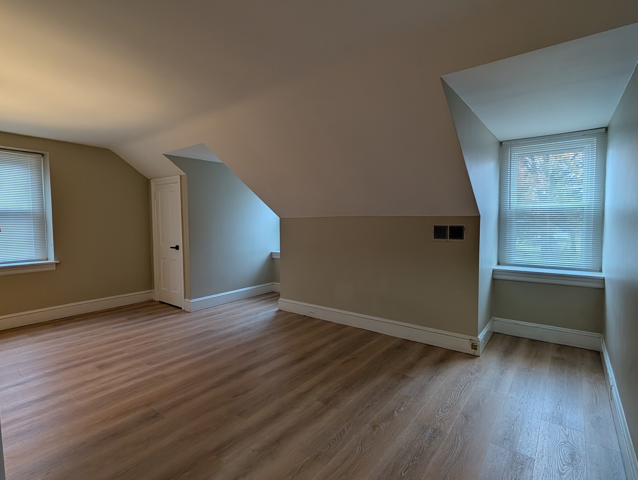 Bedroom 3 - 1109 W James St