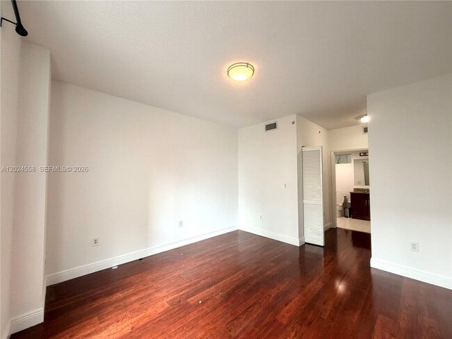 Building Photo - 7290 SW 90th St